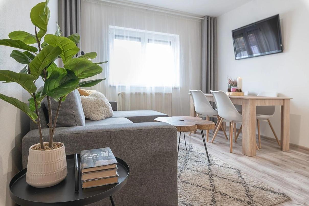 Apartmány MINATA Liptovský Mikuláš Exterior foto